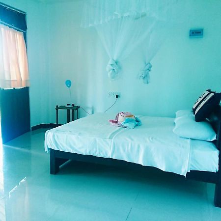 Dulmini Homestay เอลลา ภายนอก รูปภาพ