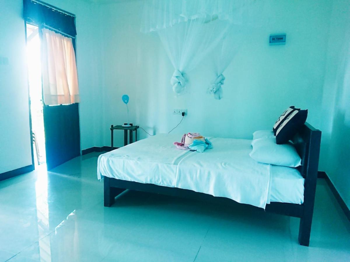 Dulmini Homestay เอลลา ภายนอก รูปภาพ