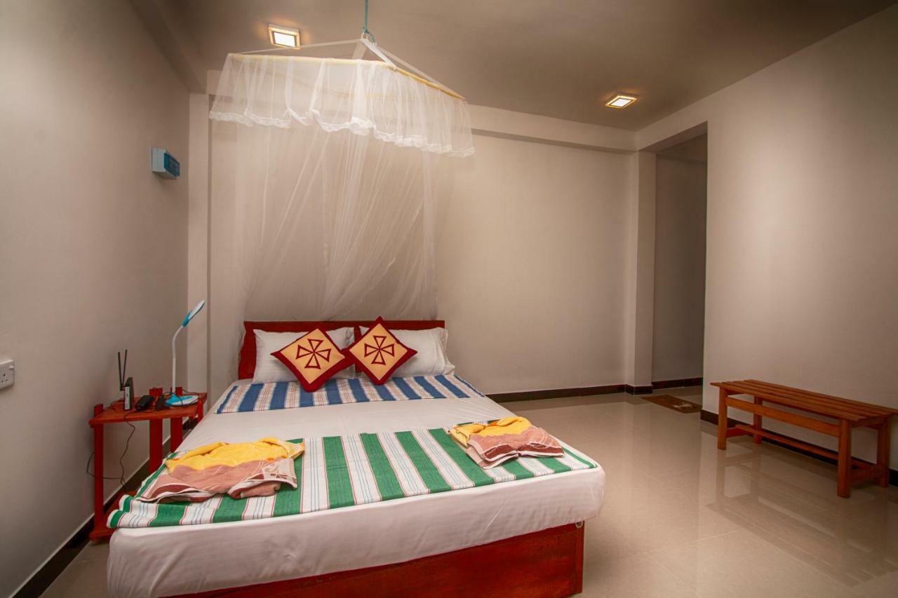Dulmini Homestay เอลลา ภายนอก รูปภาพ